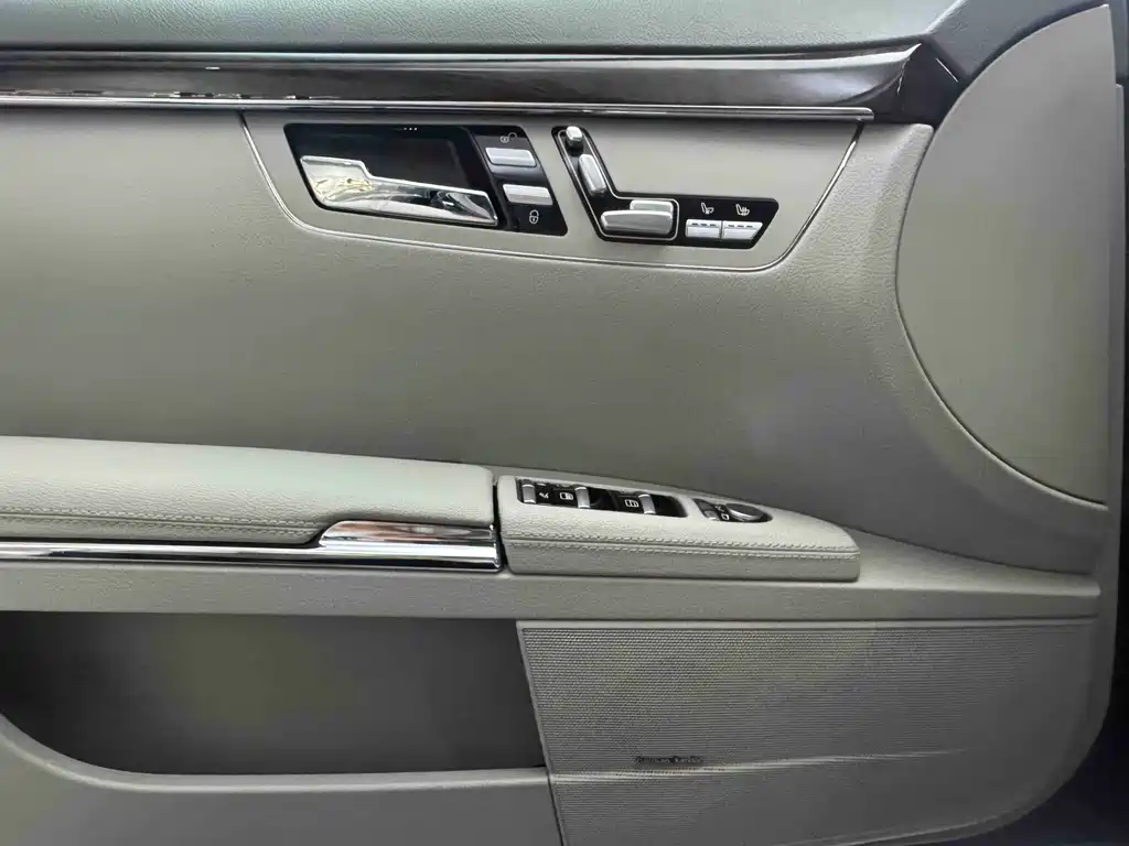 Mercedes-Benz S-Class S 2010 S 300 L Luxury