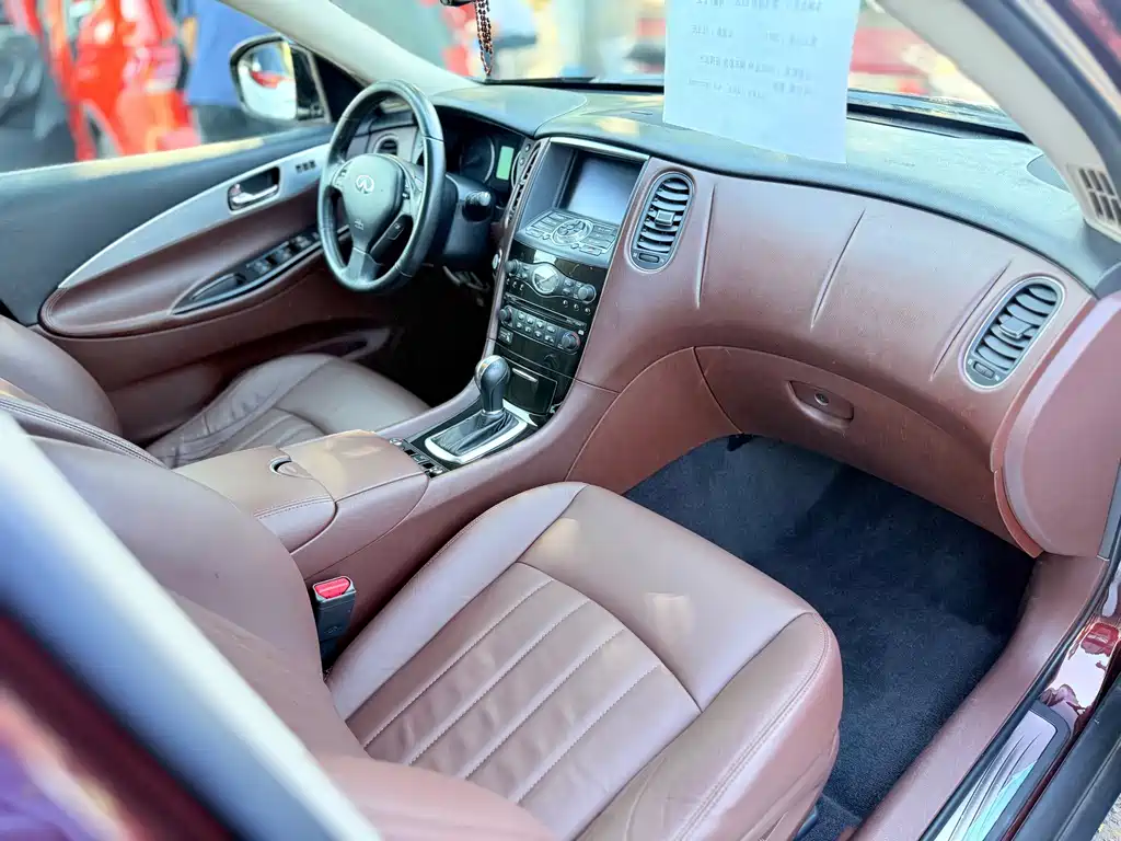 Infiniti EX — миниатюра 13