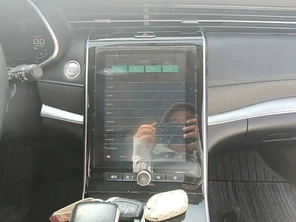 Roewe RX5 MAX — миниатюра 13