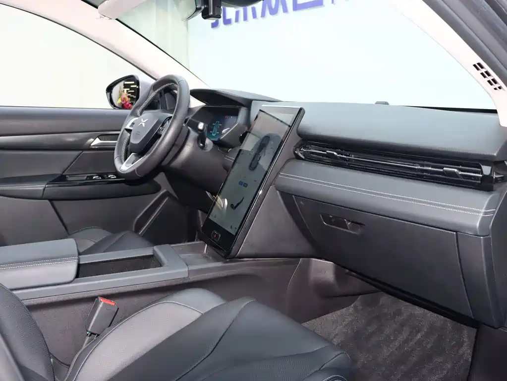 XPeng G3 — миниатюра 10