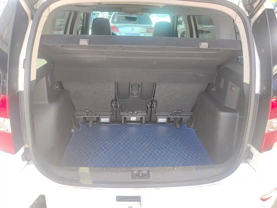 Skoda Yeti — миниатюра 4