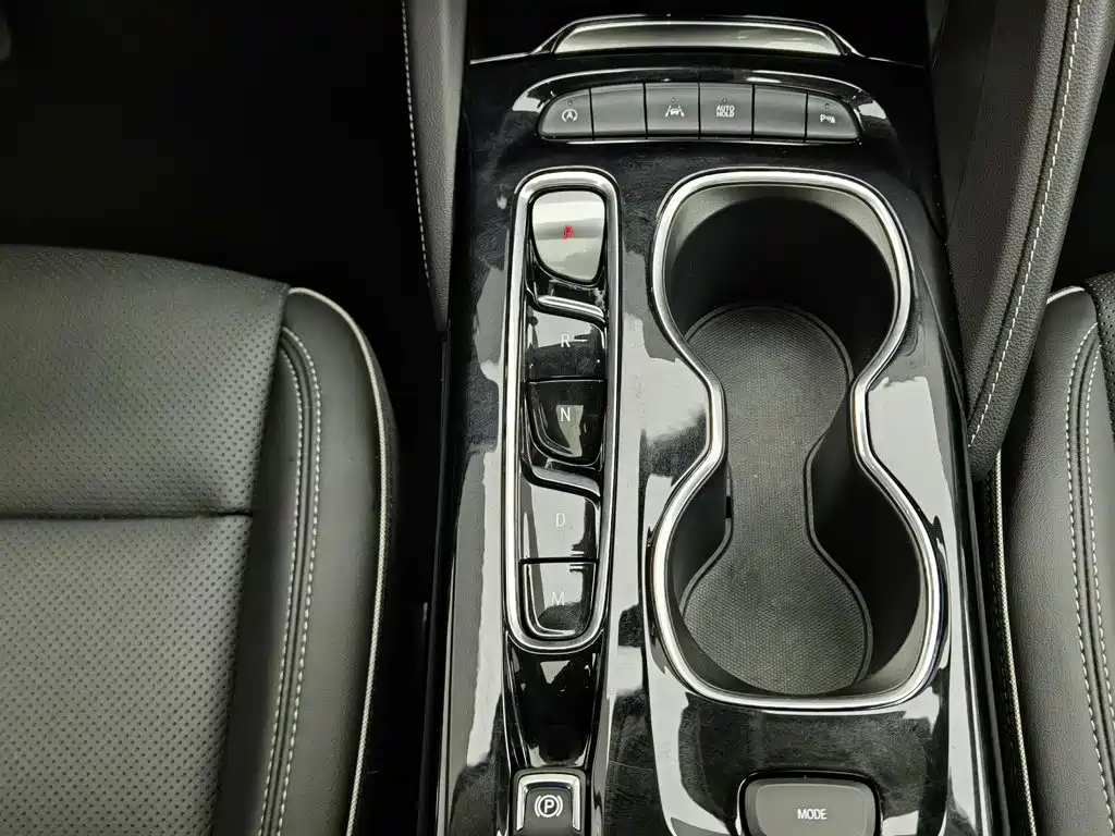 Buick Envision Plus — миниатюра 13