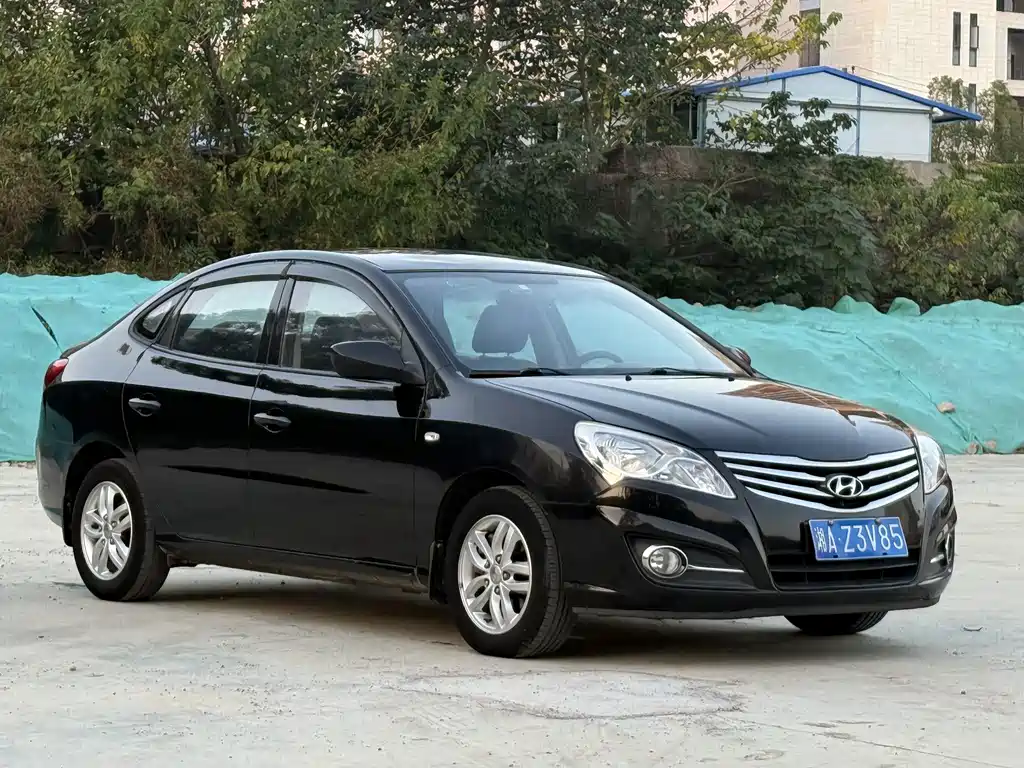Hyundai Elantra — миниатюра 3