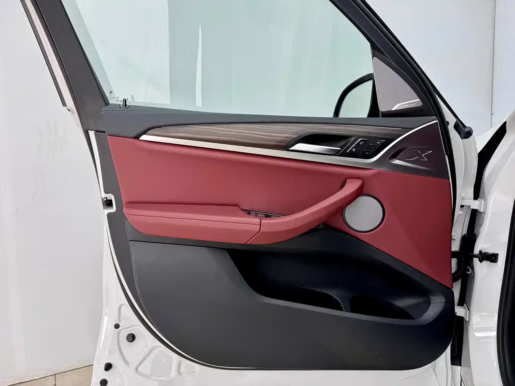 BMW X3 — миниатюра 7