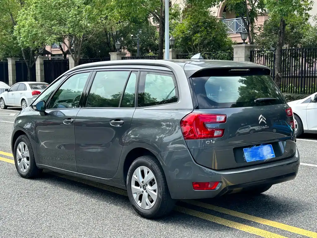 Citroen C4 Picasso — миниатюра 4