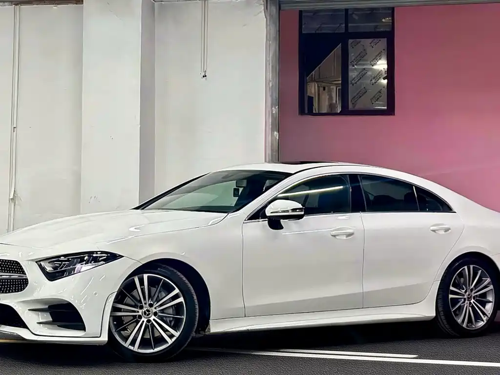 MERCEDES-BENZ CLS