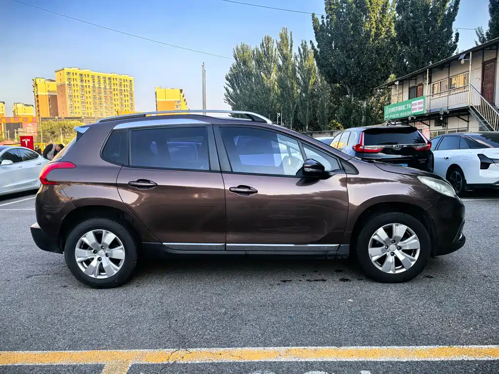 Peugeot 2008 — миниатюра 7