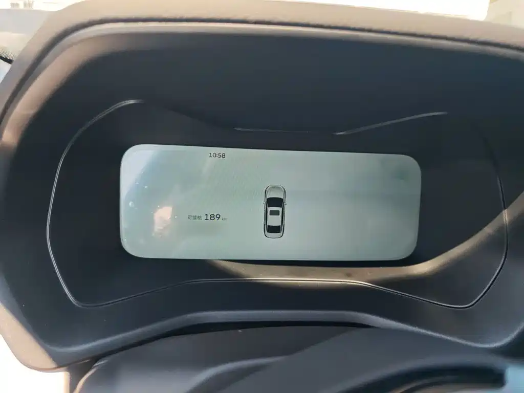 Geely Emgrand — миниатюра 6