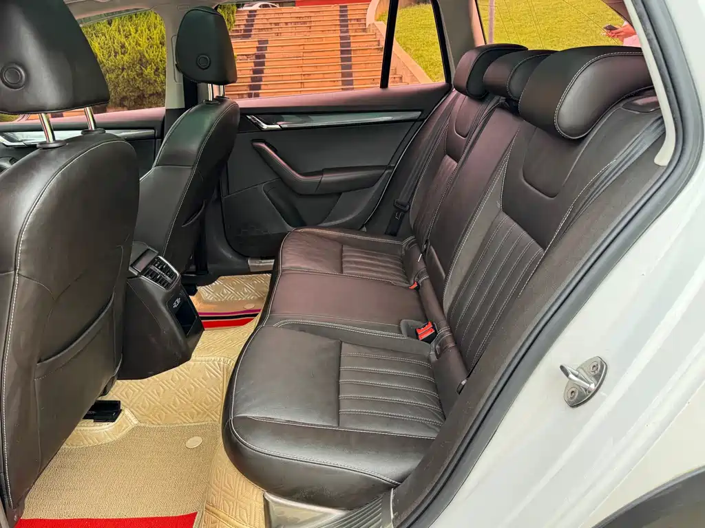 Skoda Octavia — миниатюра 13