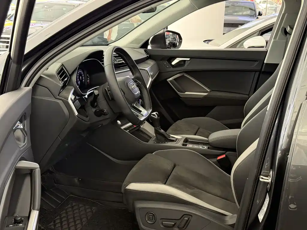 Audi Q3 — миниатюра 6