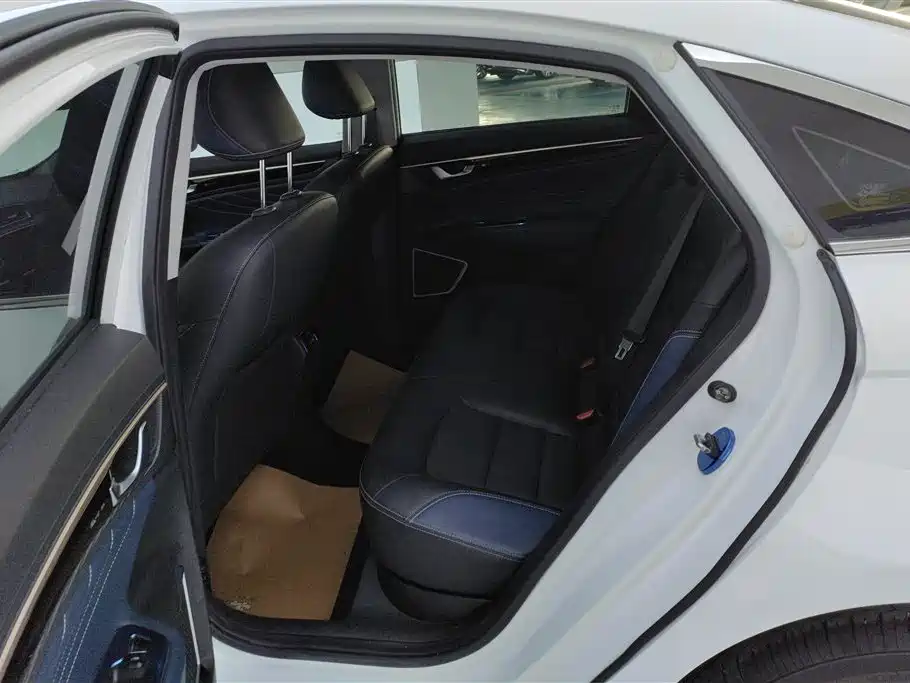 GEELY AUTOMOBILE EMGRAND GL