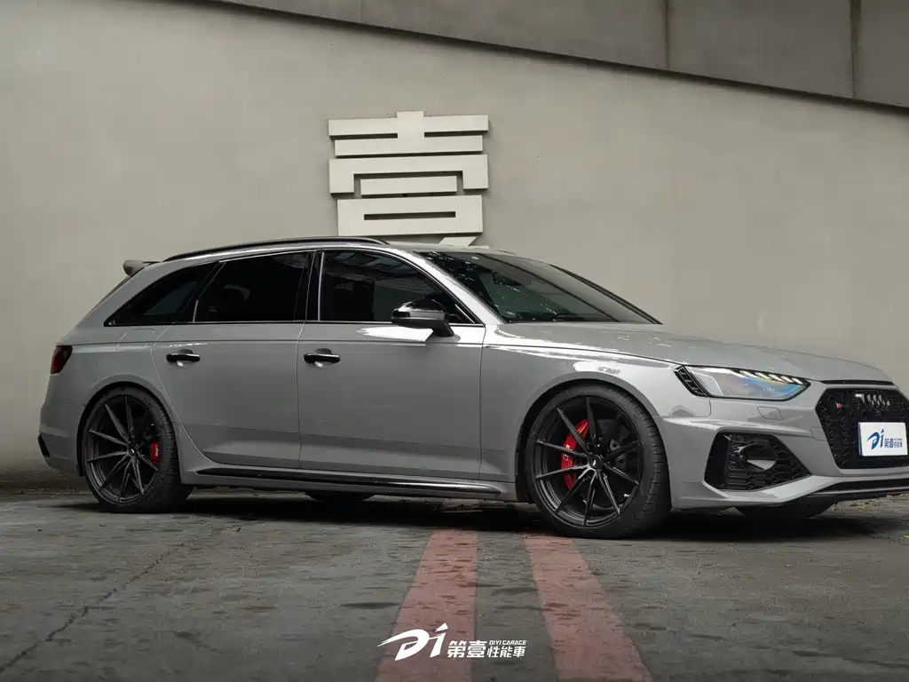 Audi RS 4 — миниатюра 6