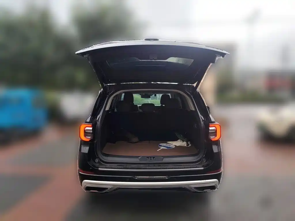 Ford Explorer — миниатюра 10