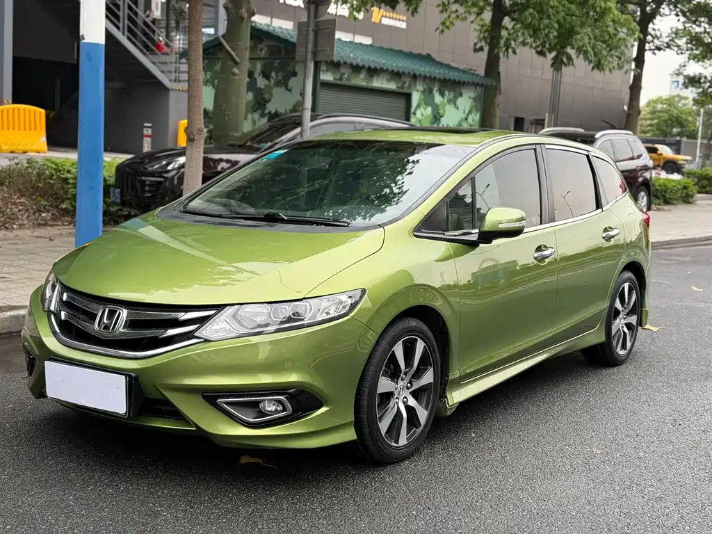 Honda Jade 2015