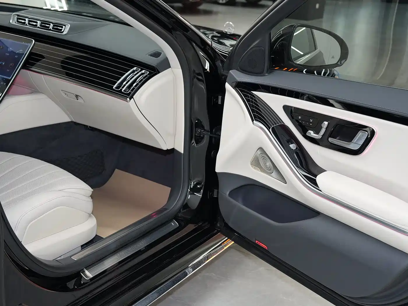 Mercedes-Benz S-class id 4538723 из Китая 9