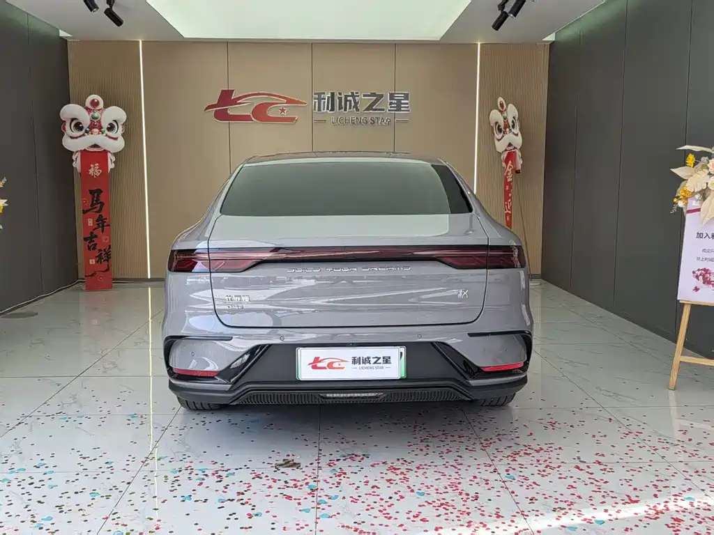 BYD Han — миниатюра 4
