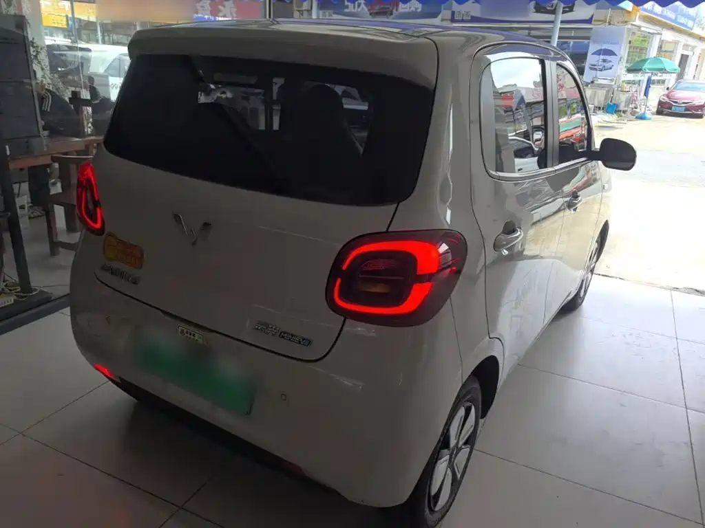 Wuling MINIEV — миниатюра 7