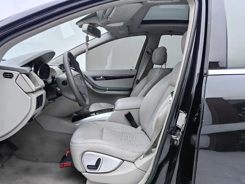 Mercedes-Benz R-Class — миниатюра 4