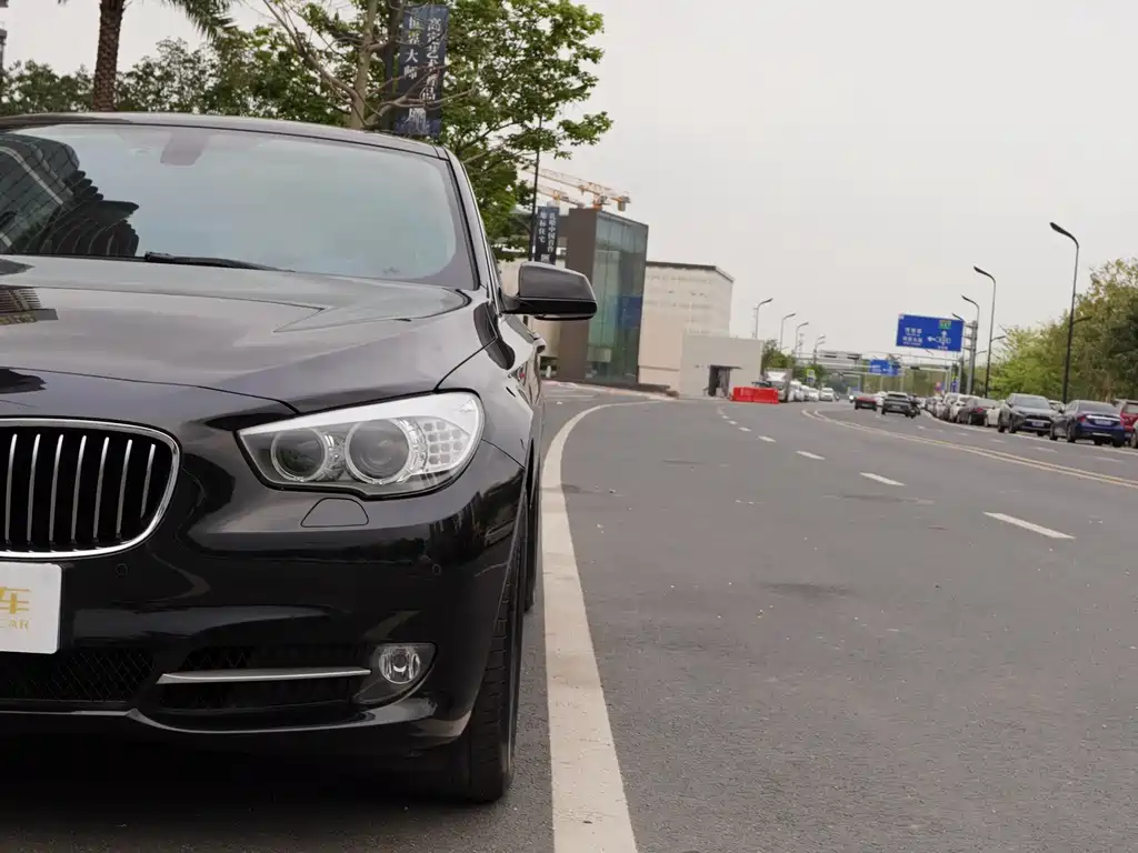 BMW 5 Series GT 535i Classic Type, фото 19