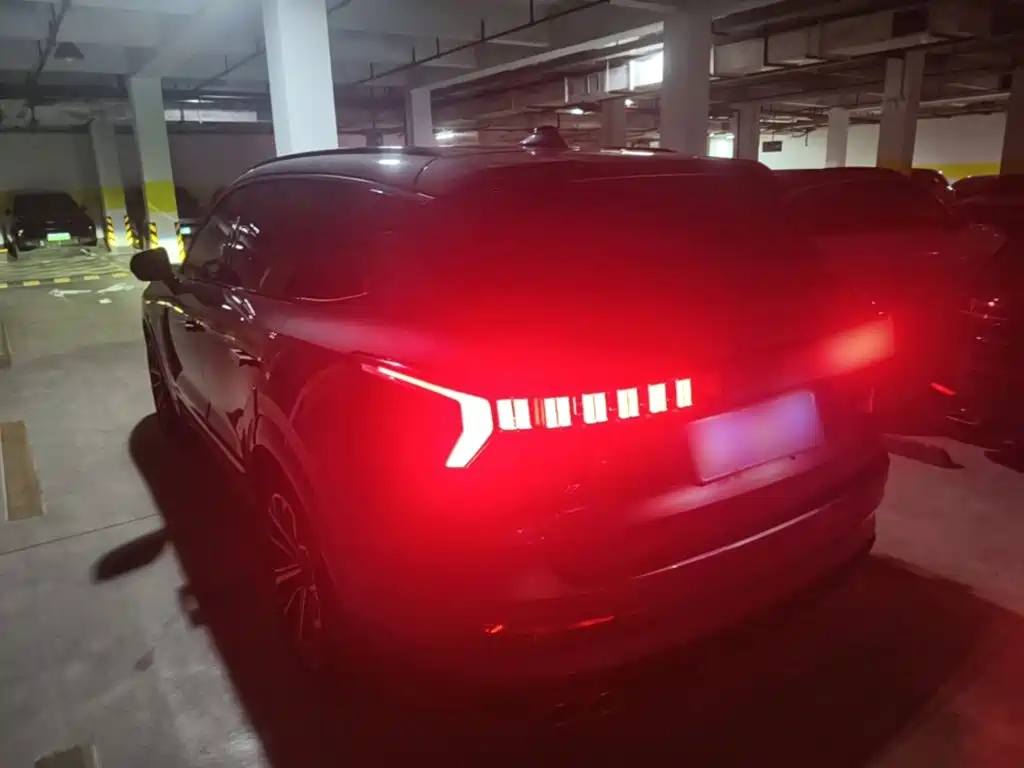 Lynk & Co 09 — миниатюра 5