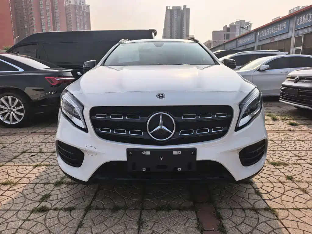 Mercedes-Benz GLA — миниатюра 2