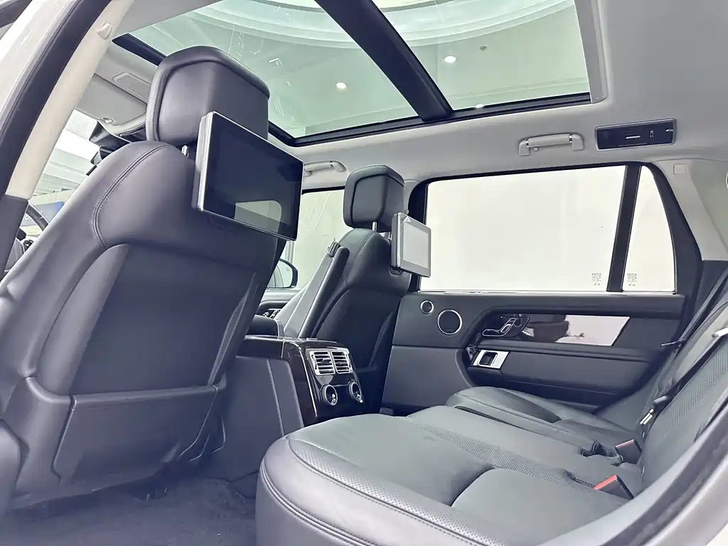 Land Rover Range Rover — миниатюра 13