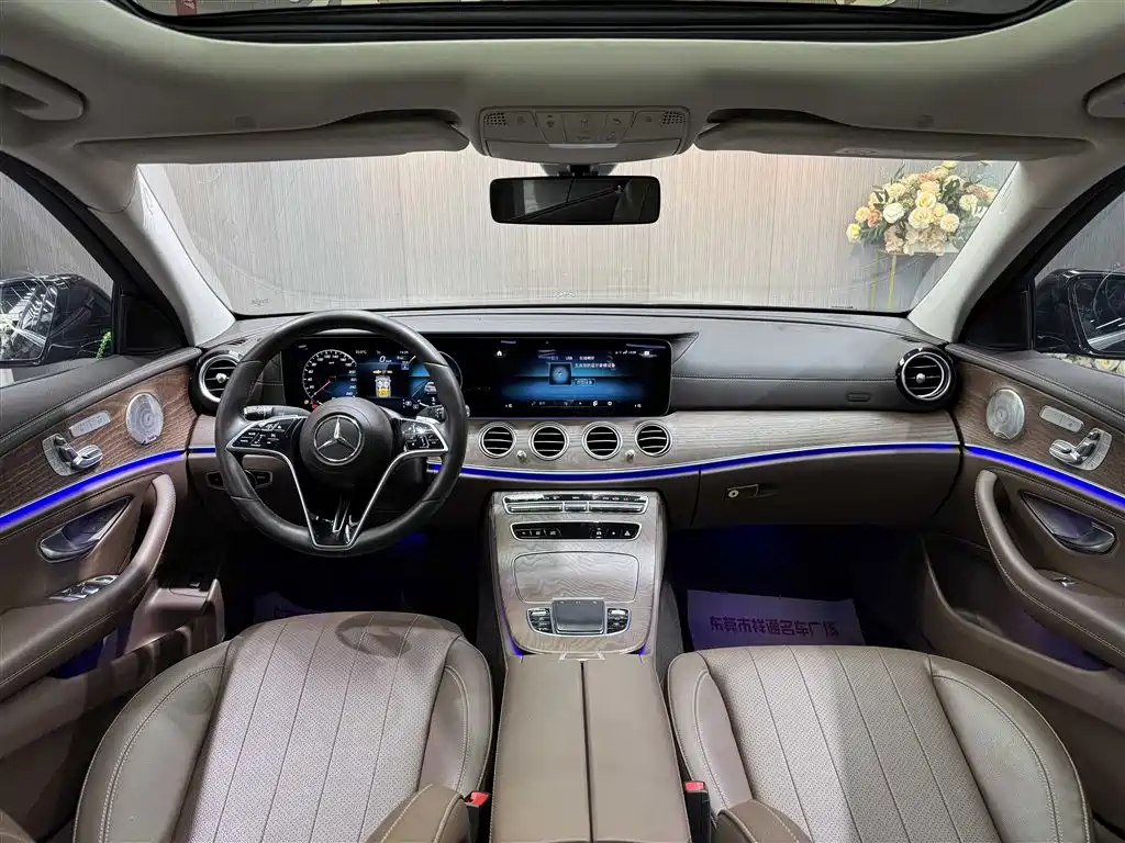Mercedes-Benz E-Class — миниатюра 6