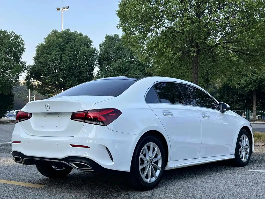 Mercedes-Benz A-Class — миниатюра 9