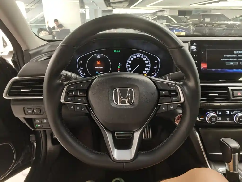Honda Accord — миниатюра 11