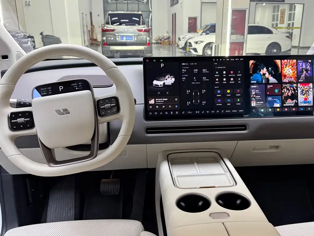 Li Auto Li i8 — миниатюра 8
