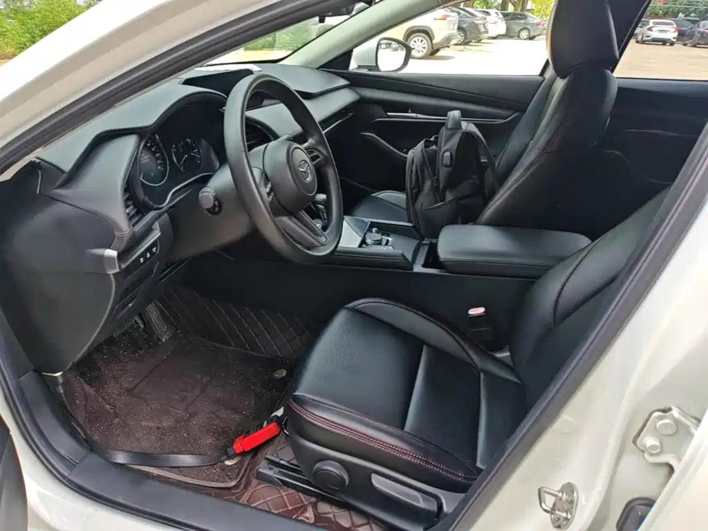 Mazda 3 Axela — миниатюра 15