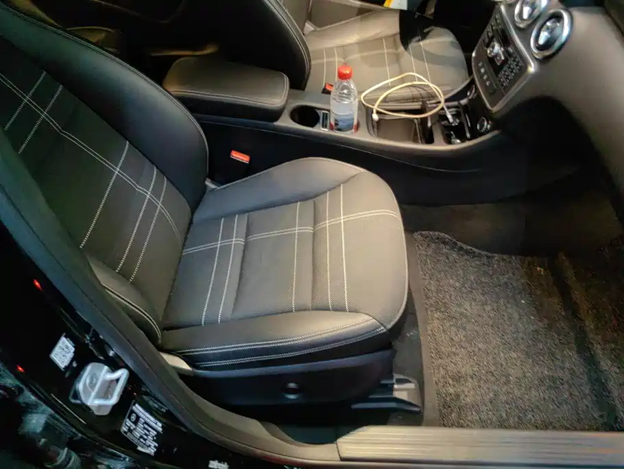 Mercedes-Benz A-Class (Import) — миниатюра 8