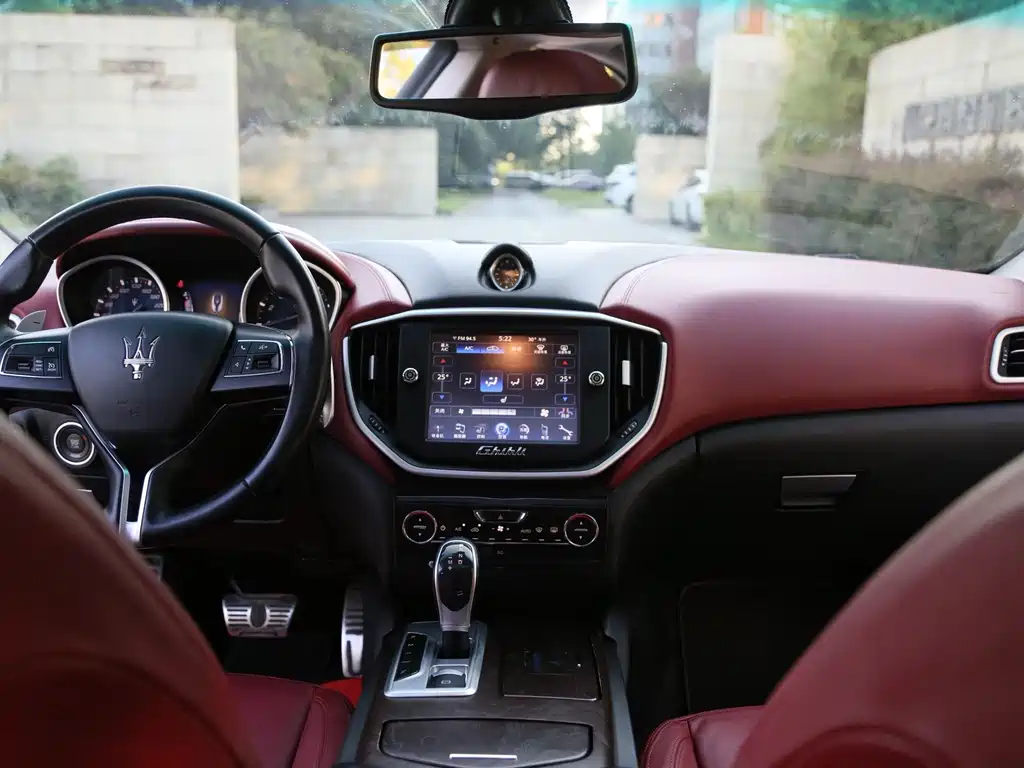 Maserati Ghibli — миниатюра 13