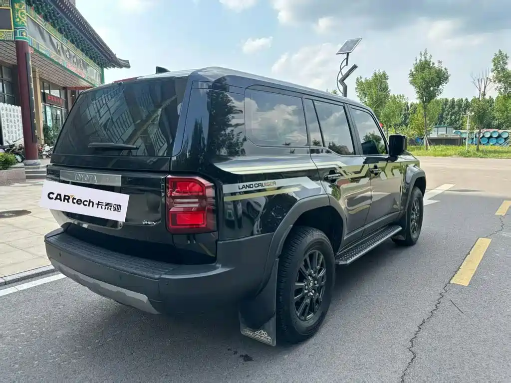 Toyota Land Cruiser Prado 2024 2.4T TX 5 мест