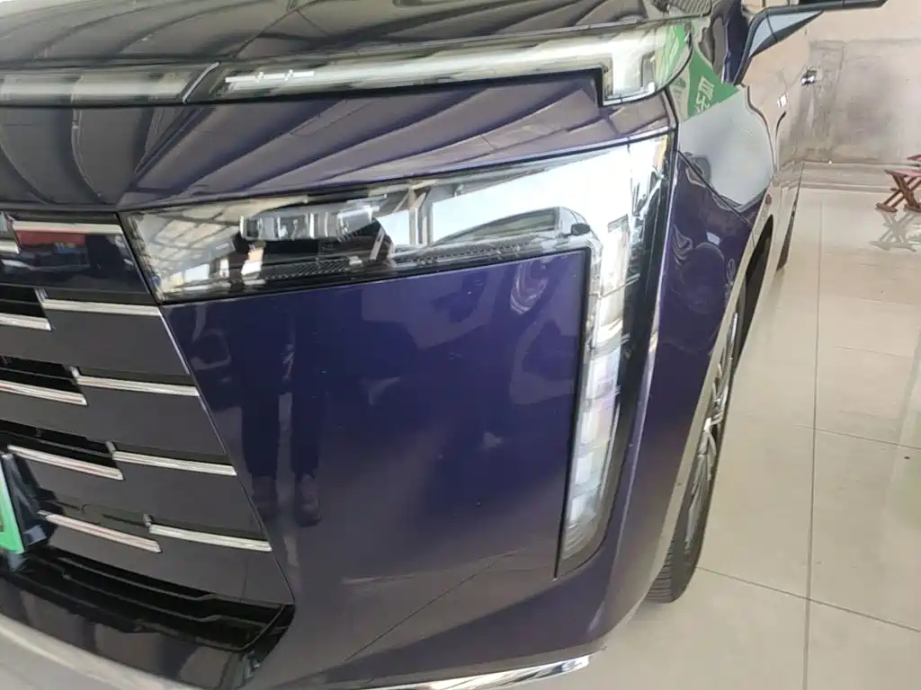 GAC Motor Trumpchi E8 PHEV — миниатюра 24