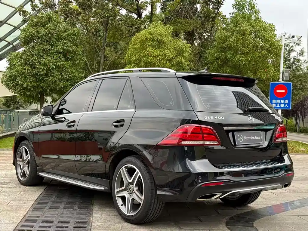Mercedes-Benz GLE (Import) — миниатюра 5