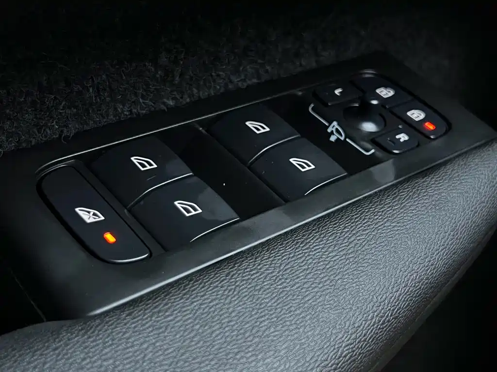 Volvo XC40 — миниатюра 13