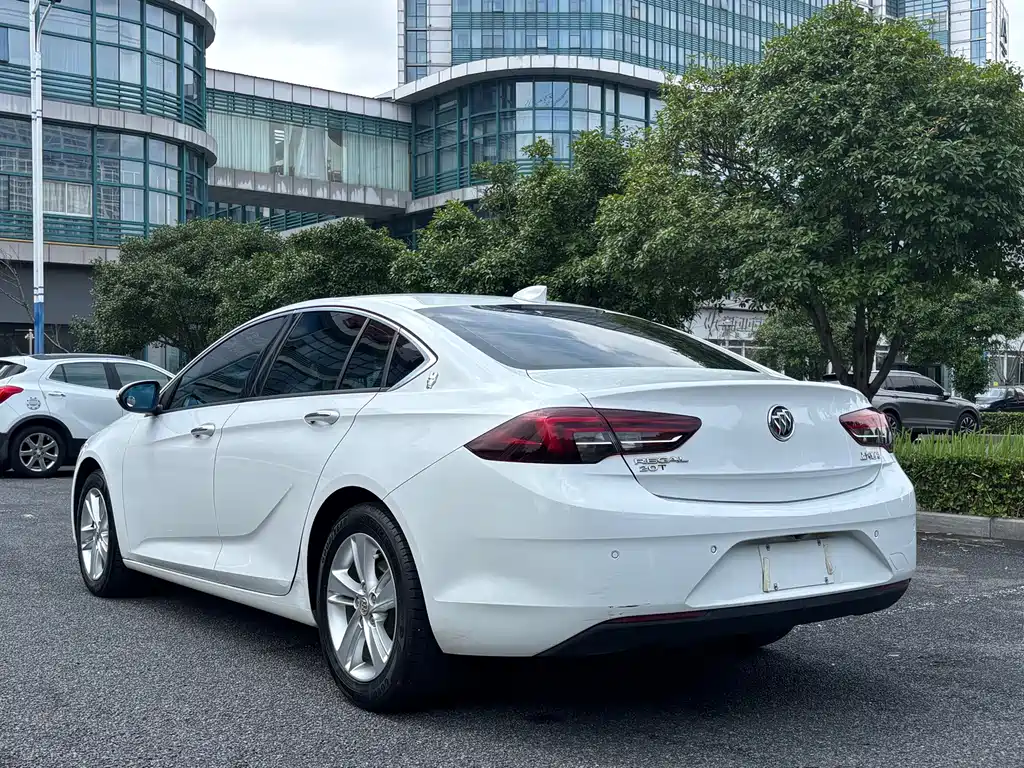 Buick Regal — миниатюра 4
