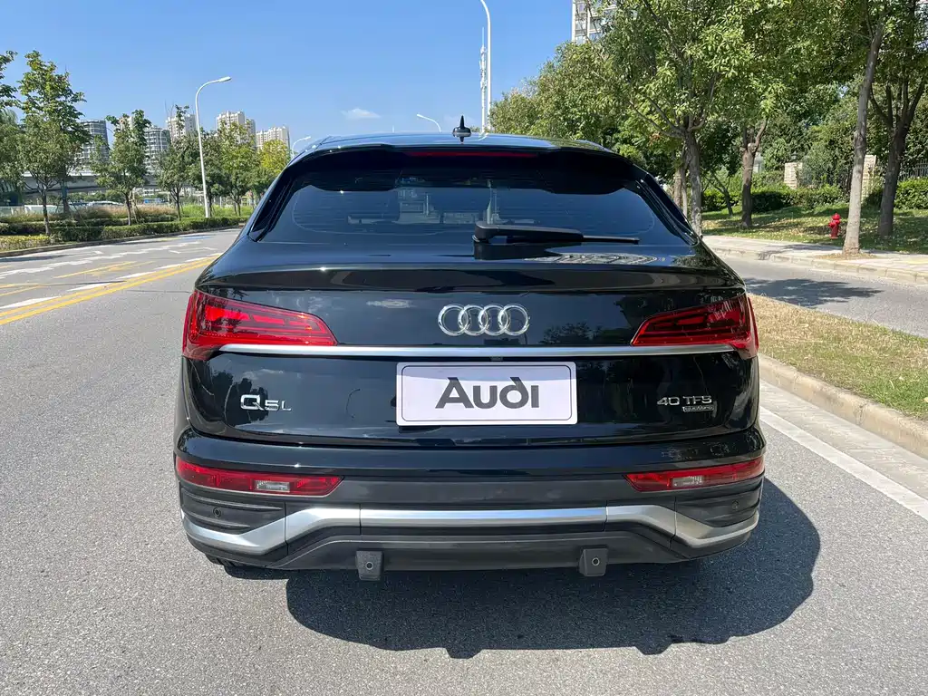 Audi Q5L Sportback — миниатюра 3