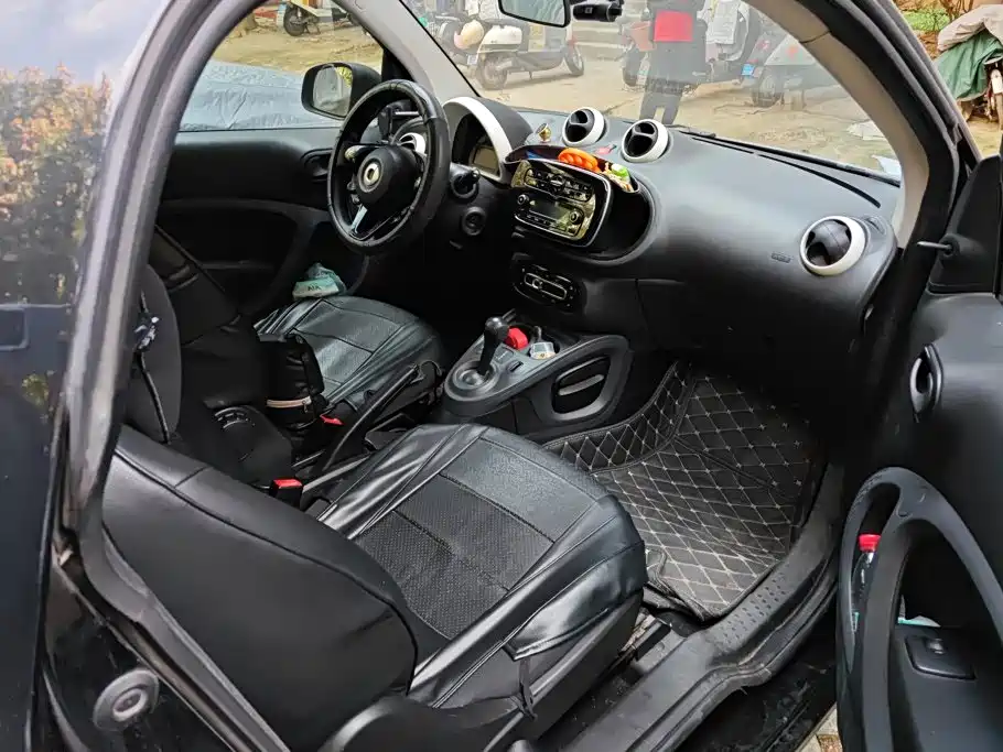 smart Smart Fortwo — миниатюра 8
