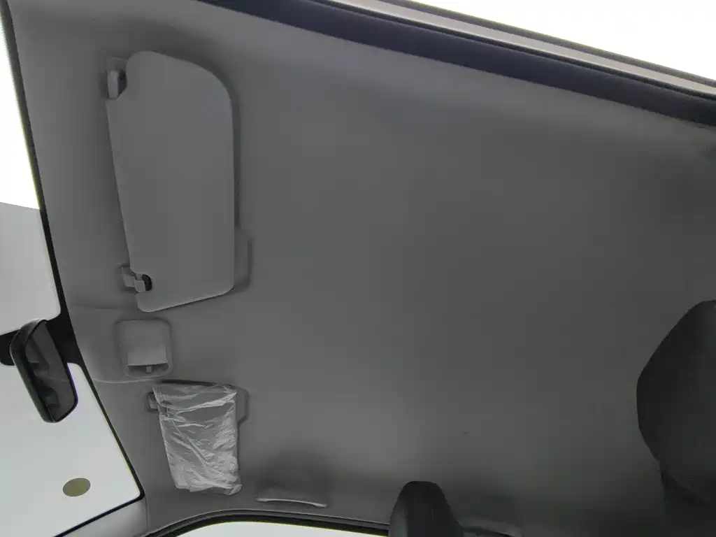 Wuling MINIEV — миниатюра 14