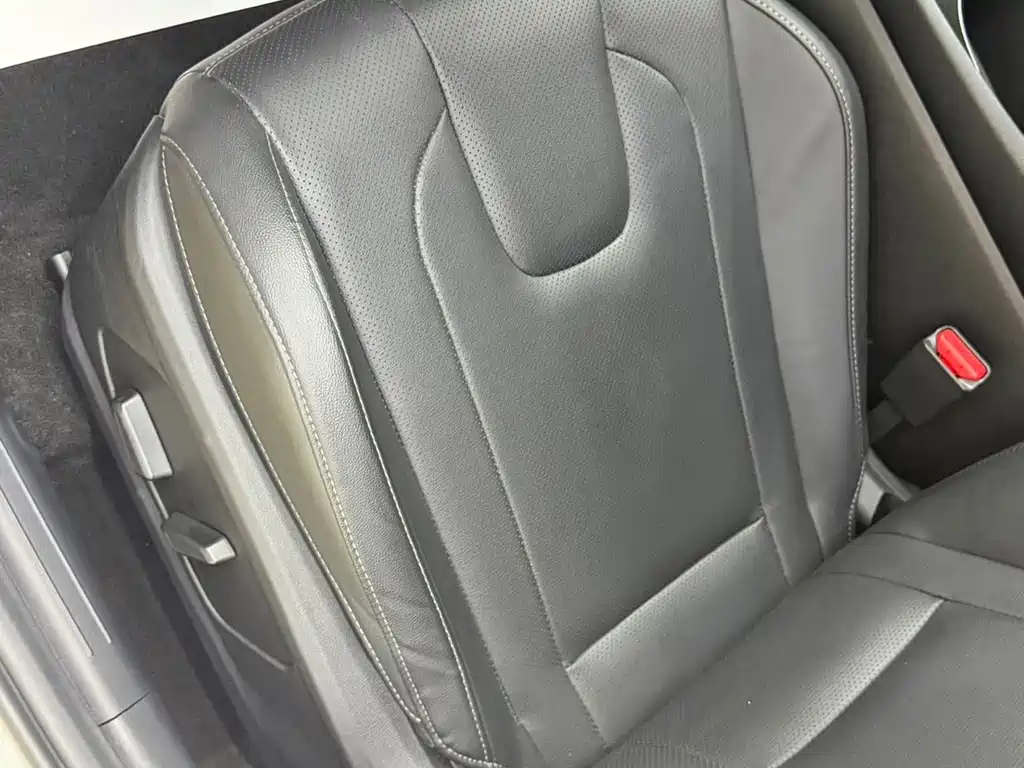 Hyundai Elantra — миниатюра 11