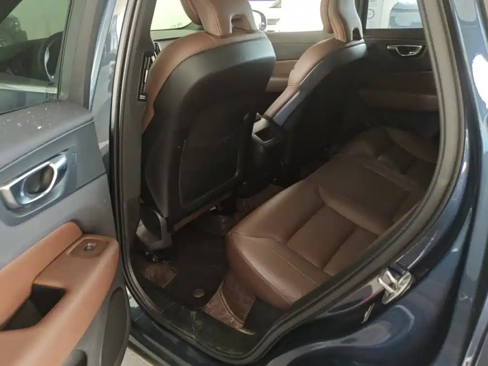 Volvo XC60 — миниатюра 5