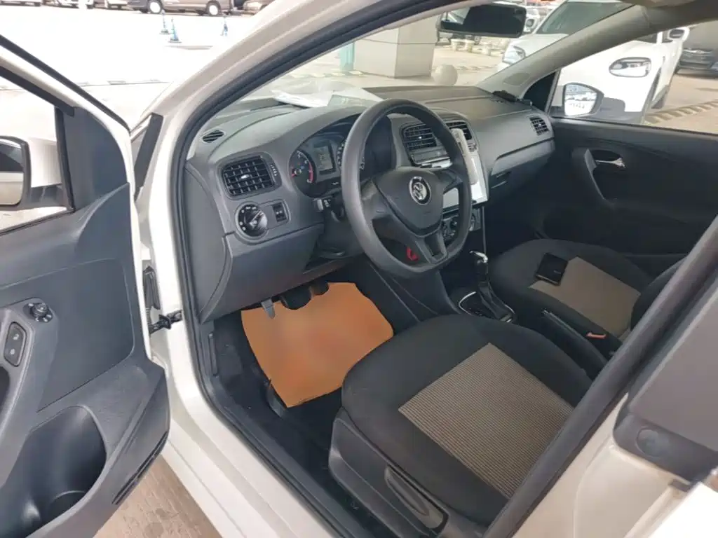 Volkswagen Polo — миниатюра 16
