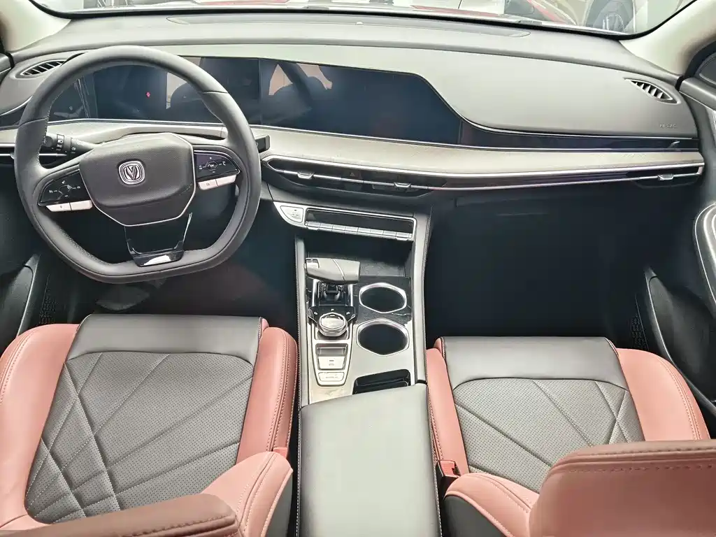 Changan Eado — миниатюра 5