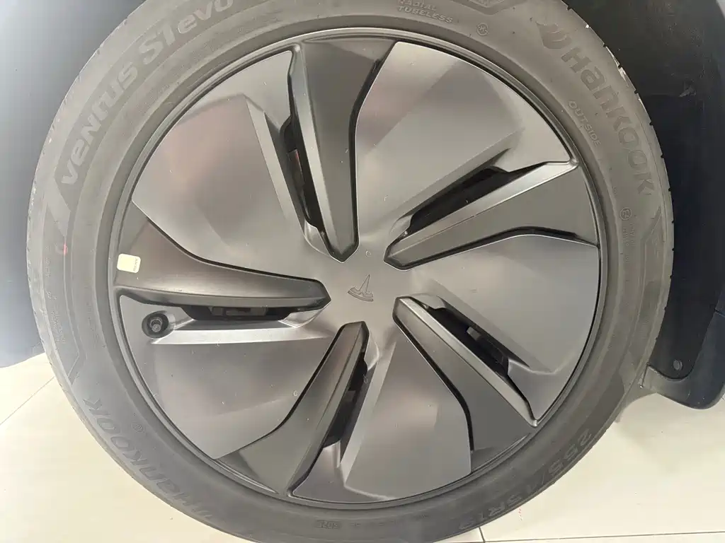 Tesla Model Y — фотографии объявления, Фото 22