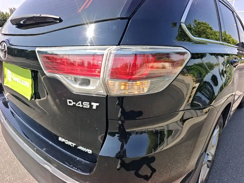 Toyota Highlander — миниатюра 8