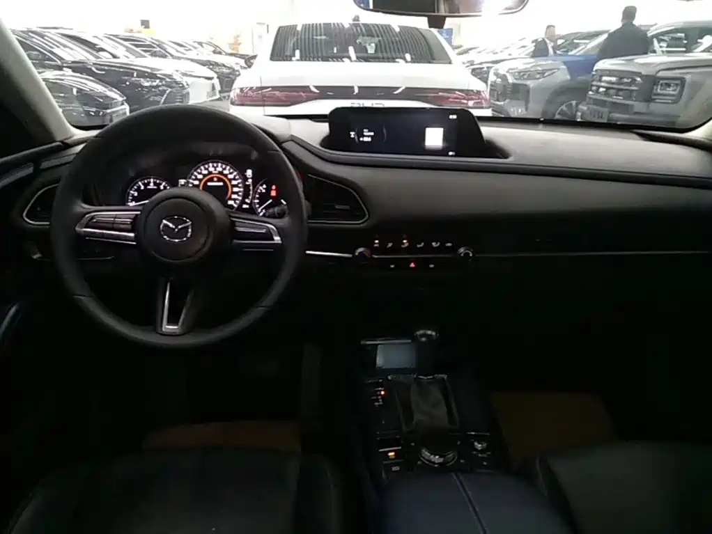 Mazda CX-30 — миниатюра 10