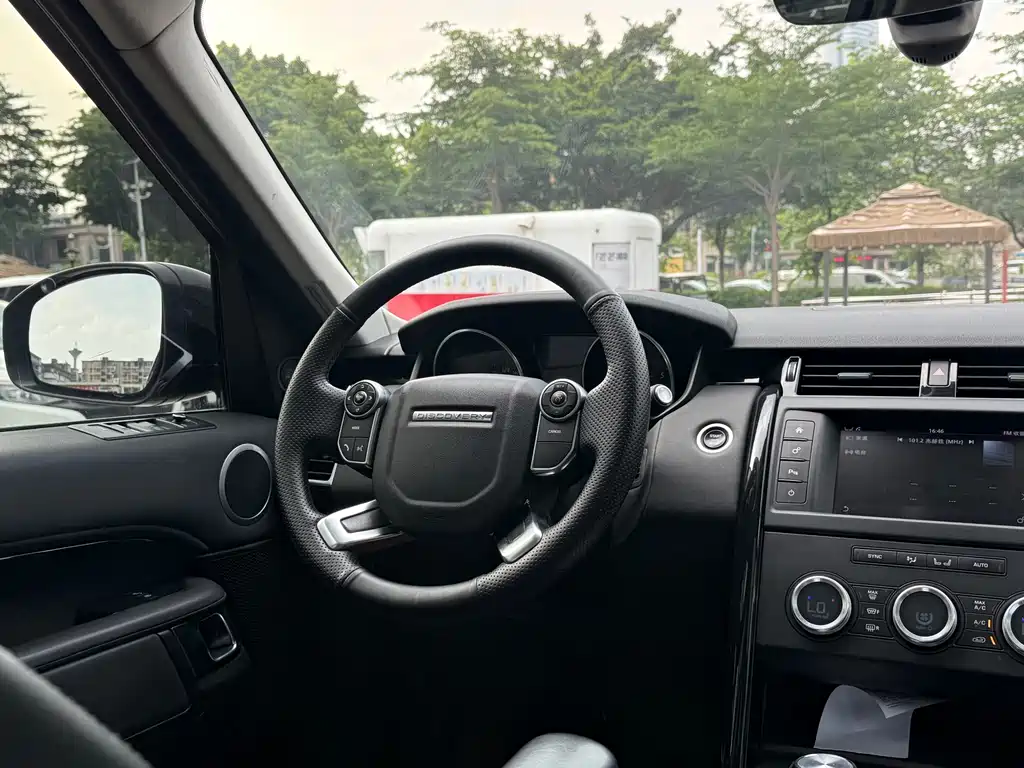 Land Rover Discovery 2017 3.0 SC V6 SE