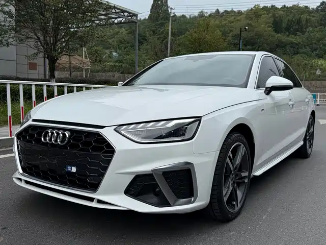 AUDI A4L 2023